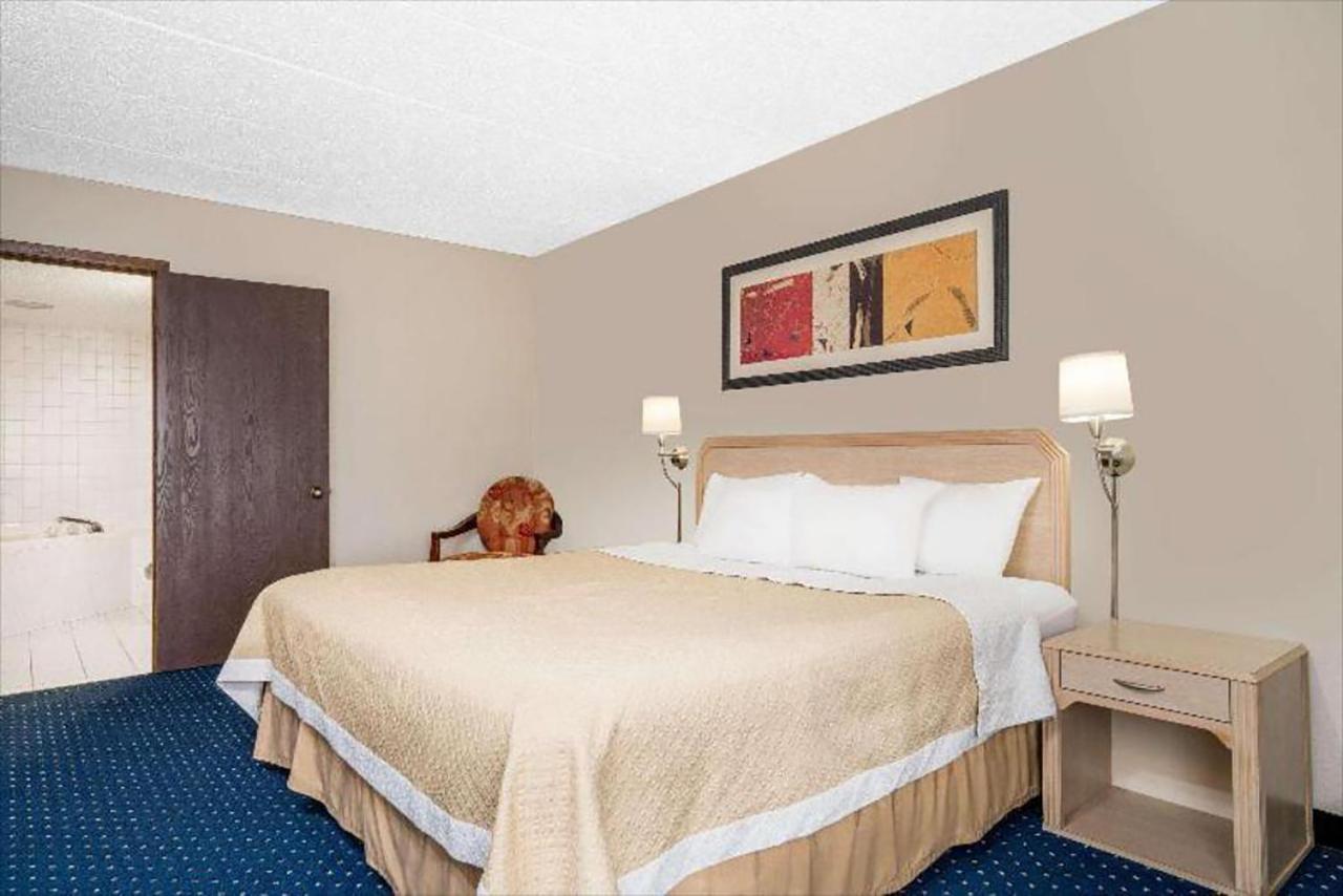 Days Inn Hotel & Conference Center La Crosse Εξωτερικό φωτογραφία