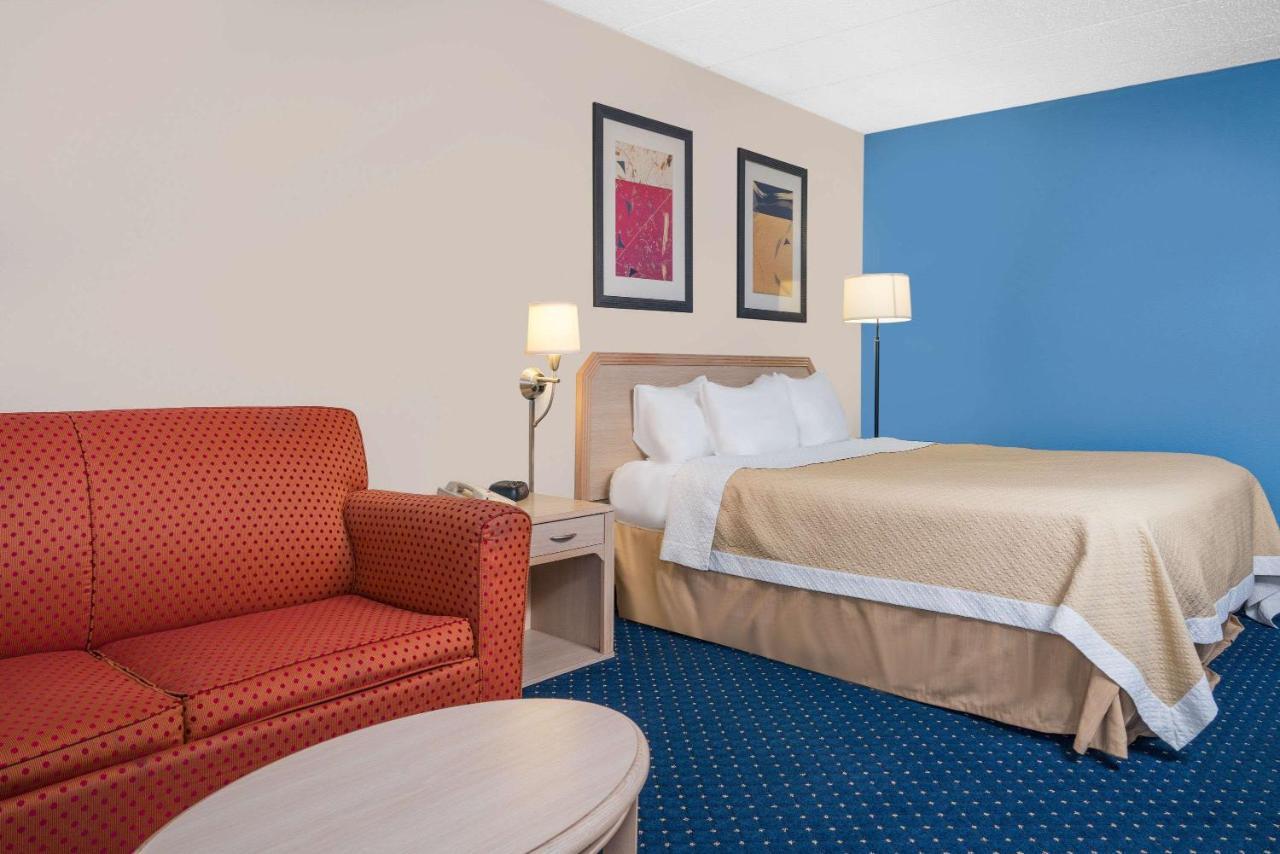 Days Inn Hotel & Conference Center La Crosse Εξωτερικό φωτογραφία